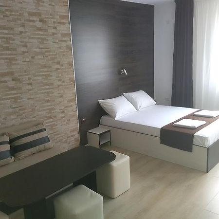 Apartments Hristovi Sandanski Ngoại thất bức ảnh